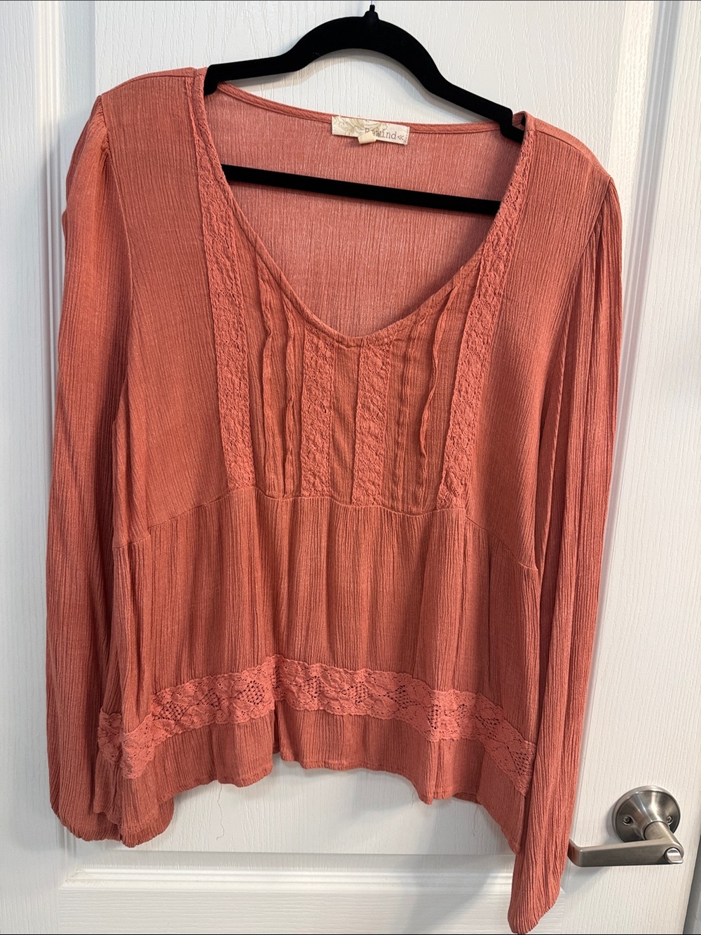 Rewind Romantic Lace-Trim V-Neck Peasant Blouse in Terracotta